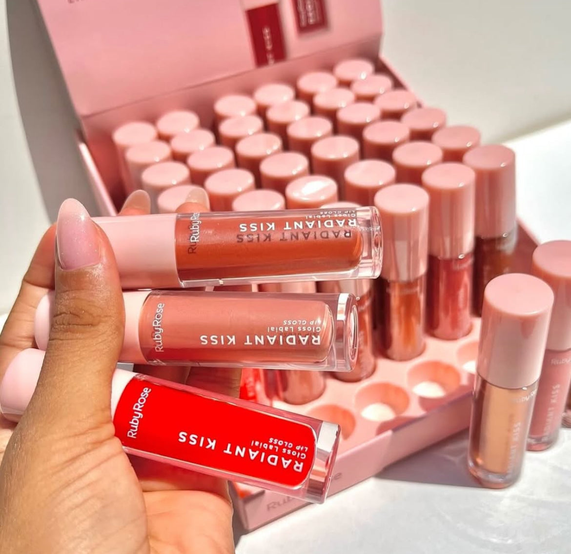 Gloss Radiant Kiss Ruby Rose