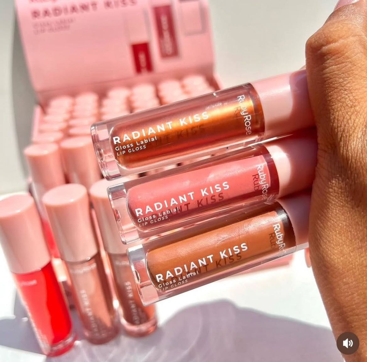Gloss Radiant Kiss Ruby Rose